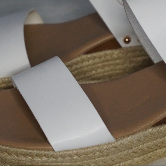 White wedges sandal - Picture 5 of 5